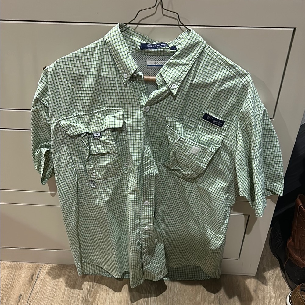 Columbia Green Casual Button Down Shirt